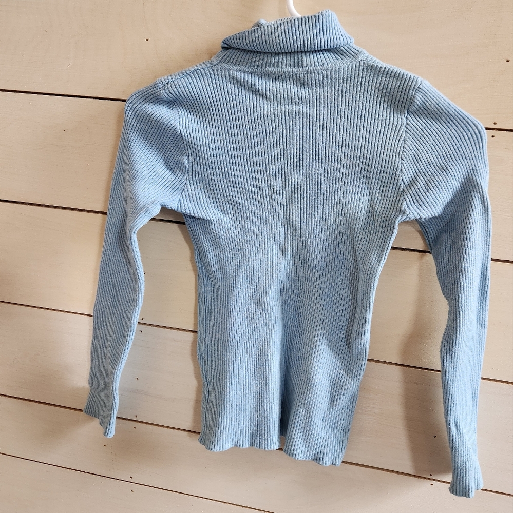 Ribbed turtleneck
